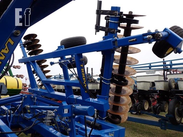 2010-landoll-6230-image-5