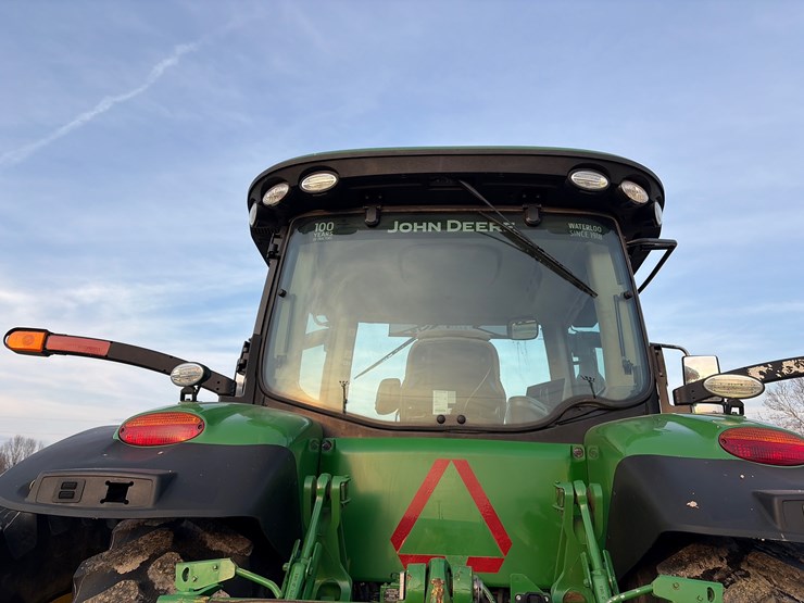 2018-john-deere-8245r-image-18