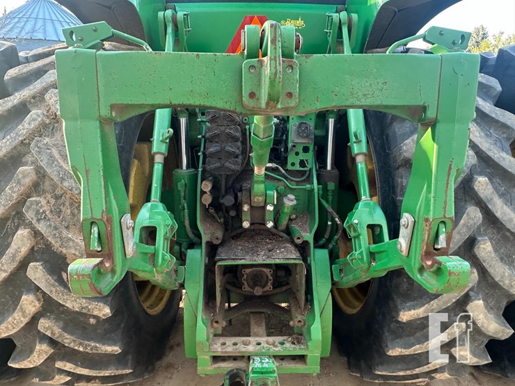 john-deere-8260r-image-13