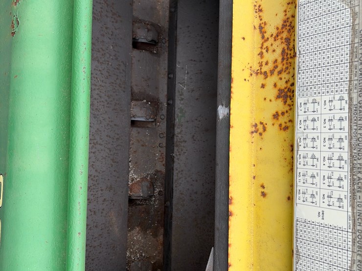 john-deere-8300-image-6