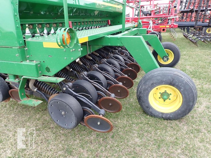 john-deere-1560-image-10