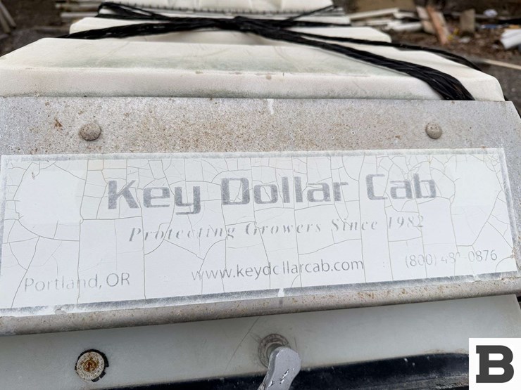 key-dollar-cab-orchard-tractor-cab-image-6