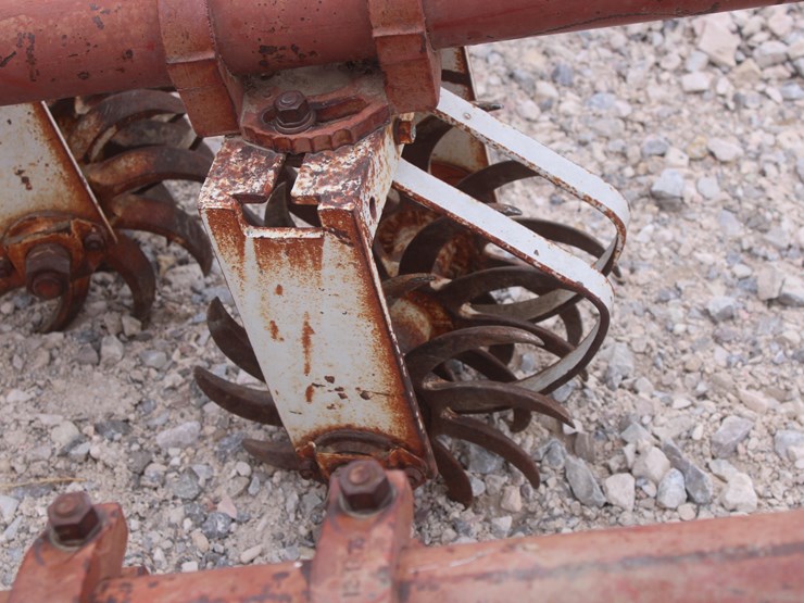 #1047-•-lilliston-8-row-field-cultivator-image-13