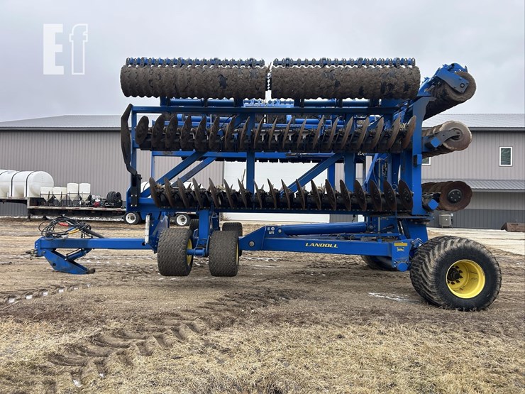 2019-landoll-7833-40-image-6