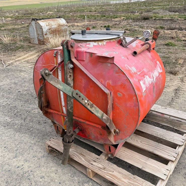 Rears Mfg. Pak Tank Sprayer