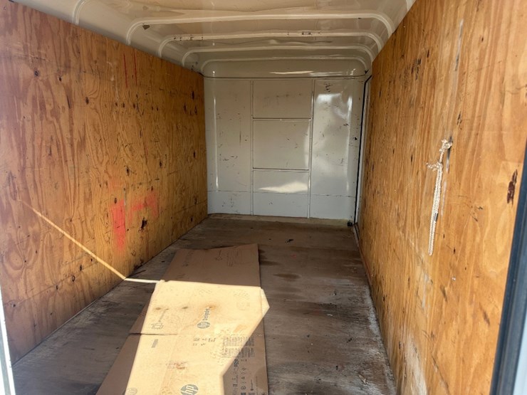 2008-cm-trailer-14'-t/a-enclosed-trailer-image-8