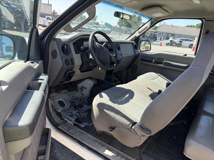 2008-ford-f250-image-12