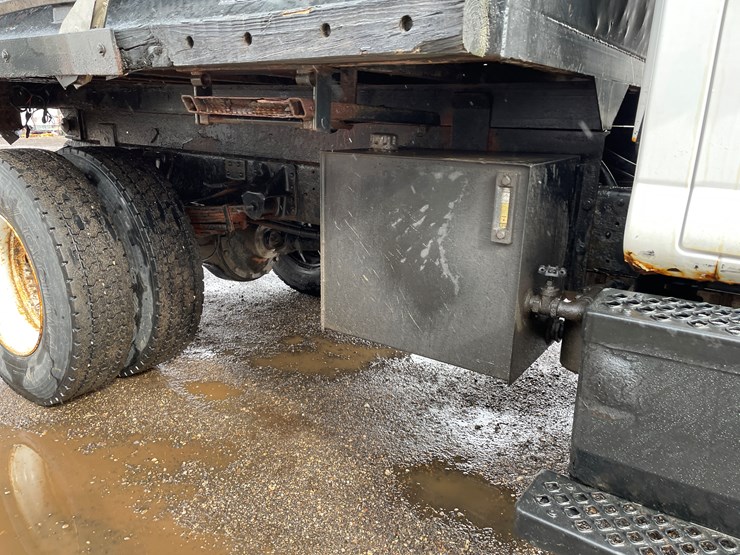 #2015-•-2009-chevy-c7500-single-axle-dump-truck-(has-wi-title)-image-20