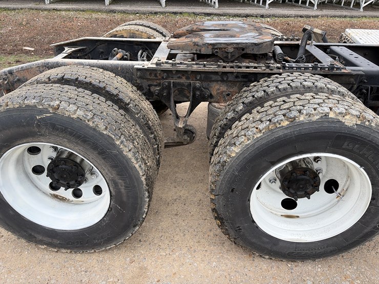 2012-international-prostar-image-7