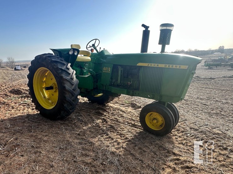 john-deere-4010-image-4