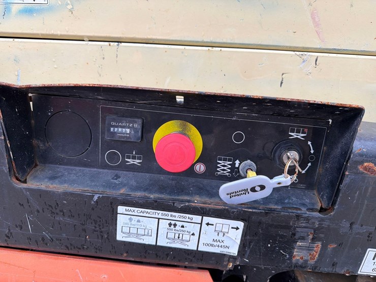 2017-jlg-1932r-image-7