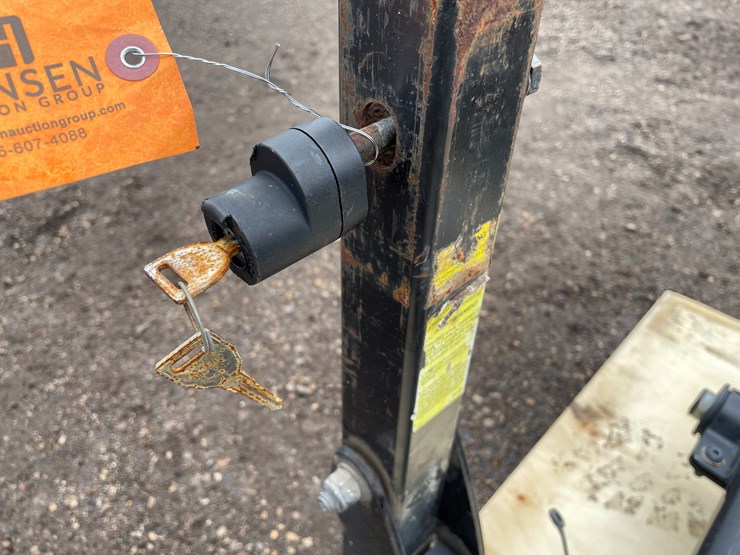 #3057-•-thule-2-bike-hitch-rack-image-13