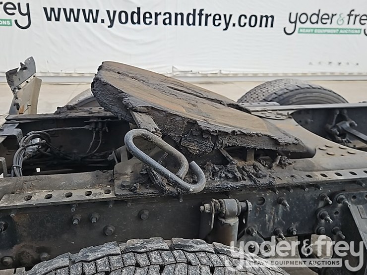 2020-mack-mack-anthem-t64-6x4-truck-tractor,-day-cab,-mp-7-425hp-diesel-engine,-automatic-m-drive-transmission-image-22