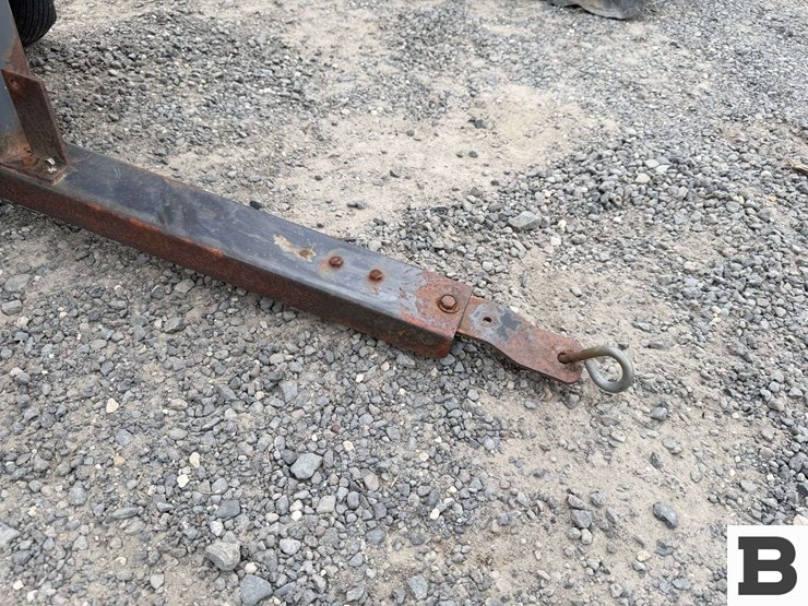 42"-lawn-dump-cart-image-5