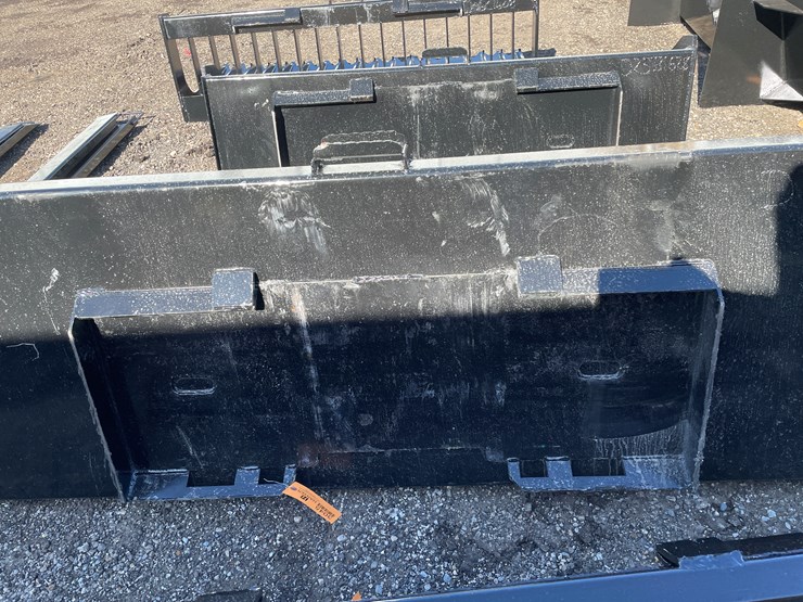 #3045-•-84"-skid-steer-snow-or-litter-bucket-image-5