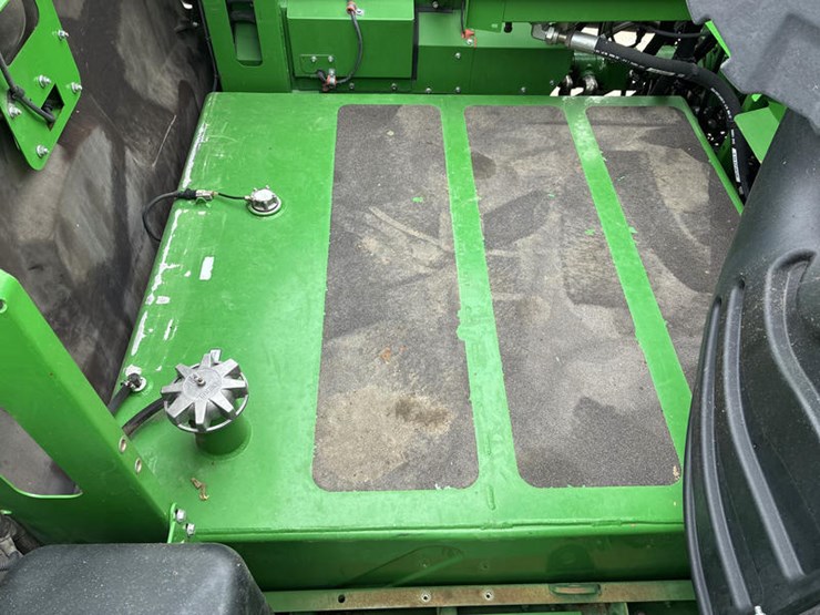 2014-john-deere-s670-image-83