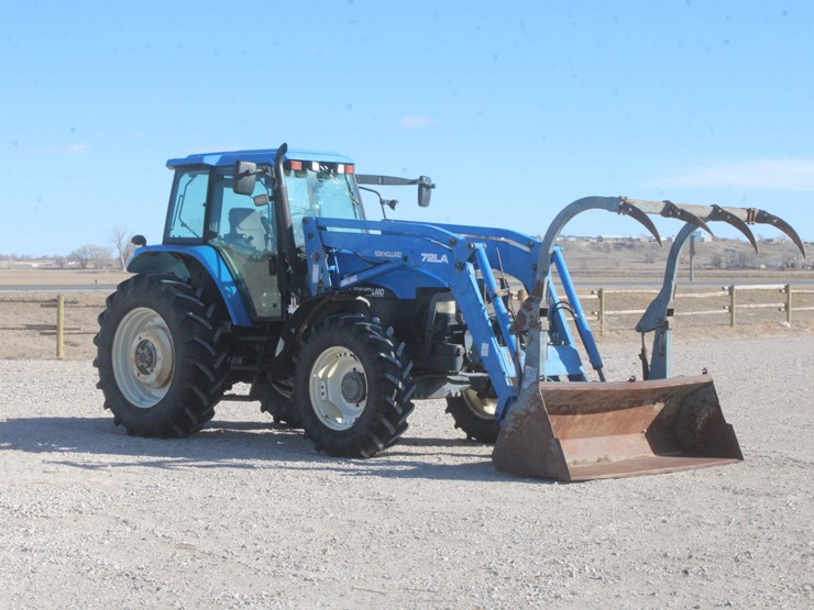 new-holland-tm125-image-8