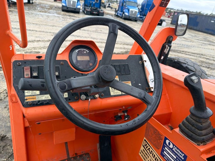 2017-sky-trak-6042-image-16