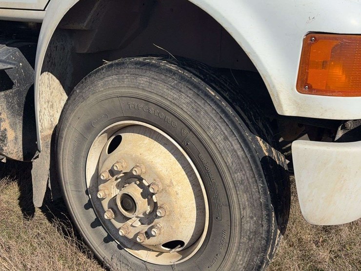 1993-international-8100-image-5