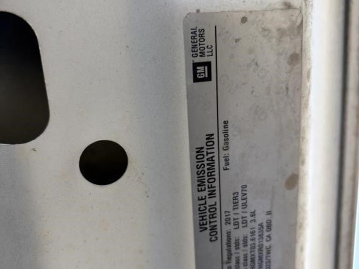 2017-chevrolet-colorado-image-24