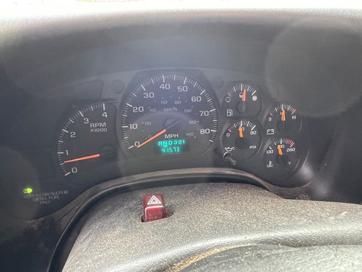 #2015-•-2009-chevy-c7500-single-axle-dump-truck-(has-wi-title)-image-44