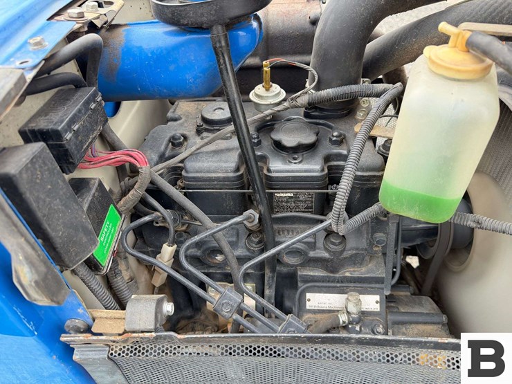 new-holland-t1520-image-44