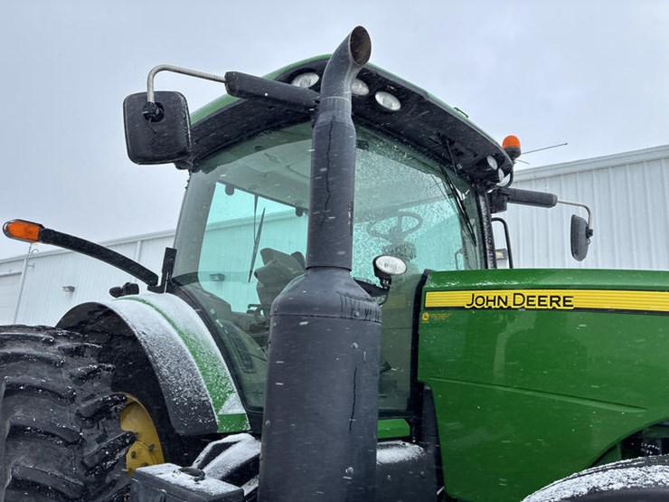 2011-john-deere-8335r-image-15
