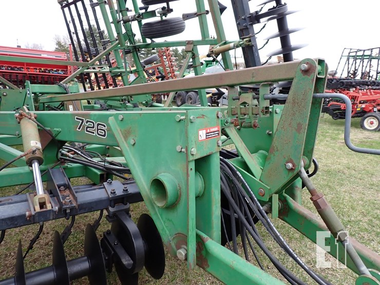 john-deere-726-image-5