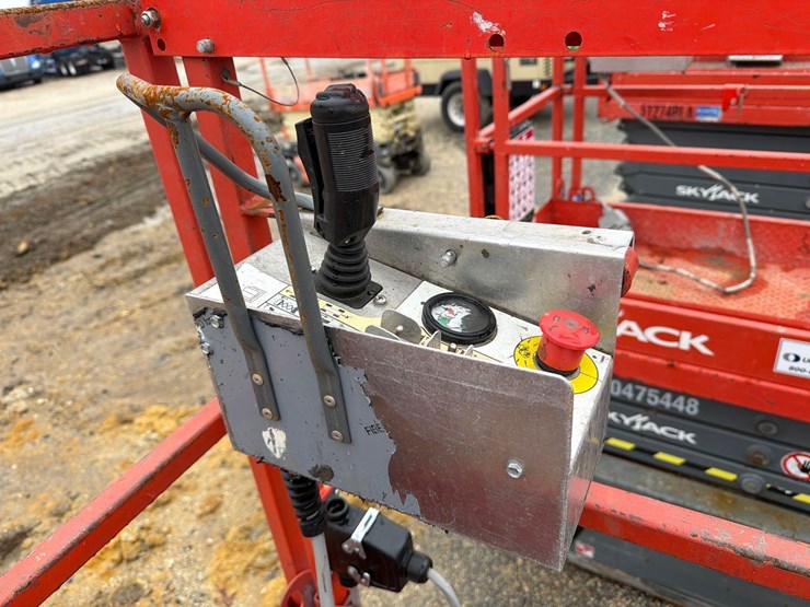 2016-skyjack-sjiii3219-image-7