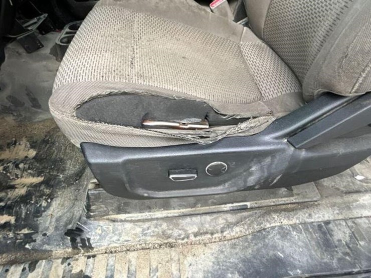 2016-ford-f150-xlt-image-25