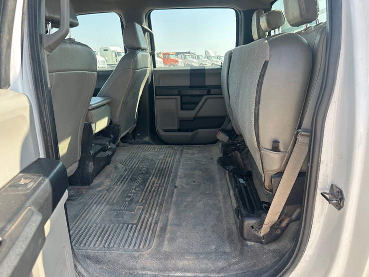 2019-ford-f350-image-9