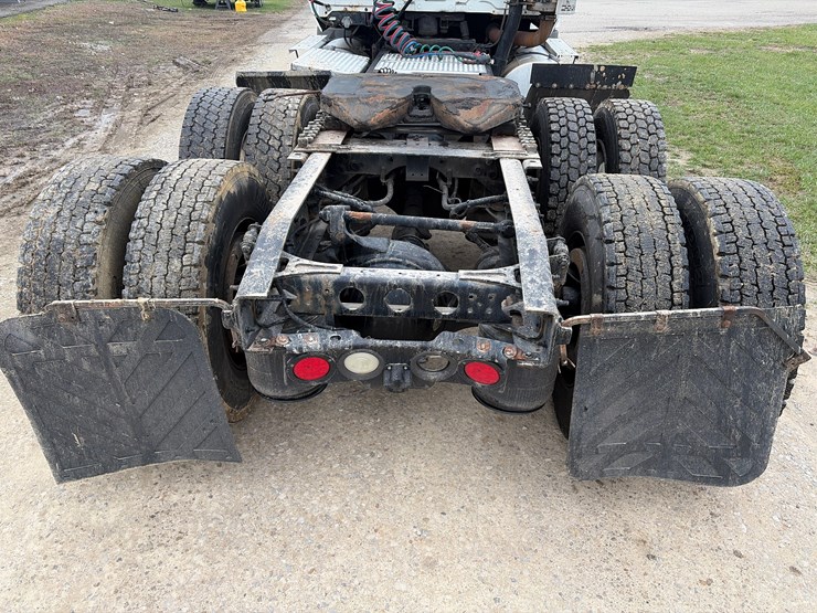 2012-international-prostar-image-4