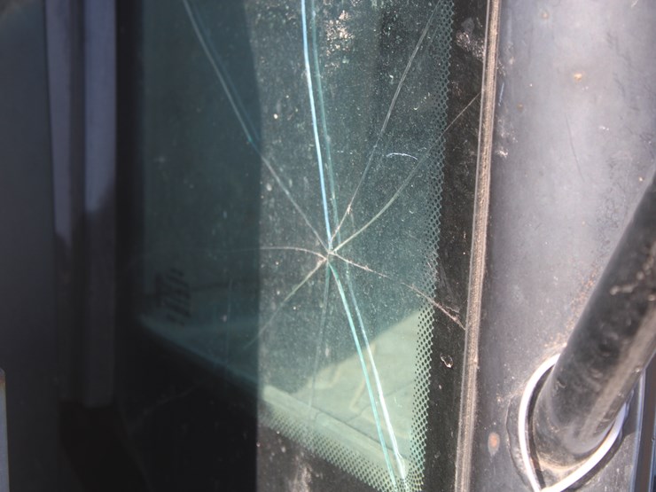 new-holland-tm125-image-61