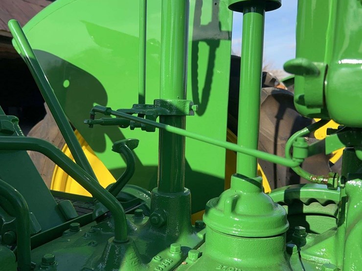 john-deere-model-b-image-33