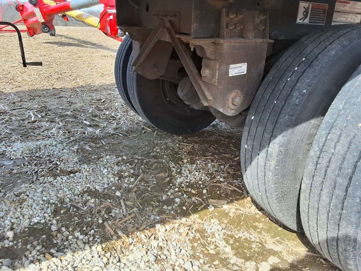 2017-wilson-hopper-bottom-image-29