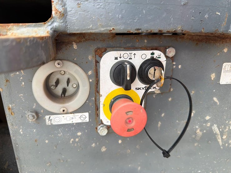 2016-skyjack-sjiii4632-image-5