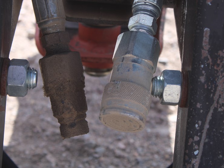 #2099-•-rino-skid-steer-quick-attach-post-hole-digger-image-5