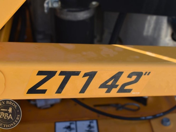 cub-cadet-ultima-zt1-42-43293-image-19