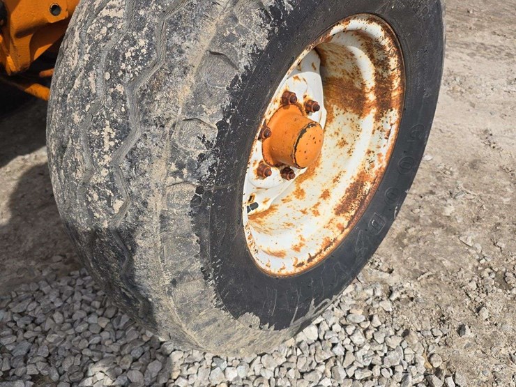 1984-ford-540-image-16