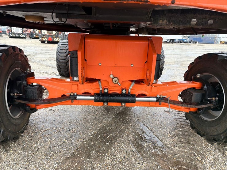 jlg-400s-image-9