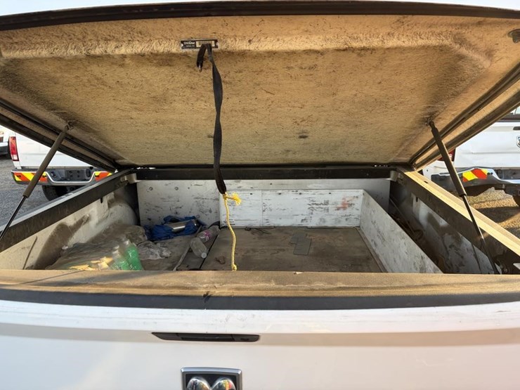 2016-dodge-2500-image-22