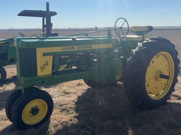 1957-john-deere-520-image-1
