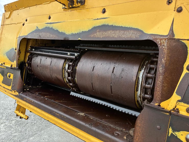 2009-new-holland-cr9060-image-26