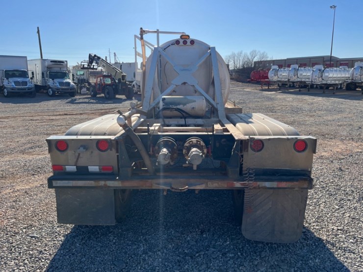 2020-troxell-vacuum-image-6