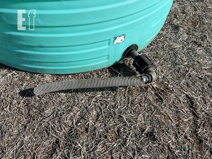 1500-gallon-poly-tank-image-4