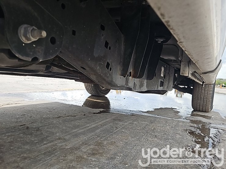 2016-ford-f150-image-8