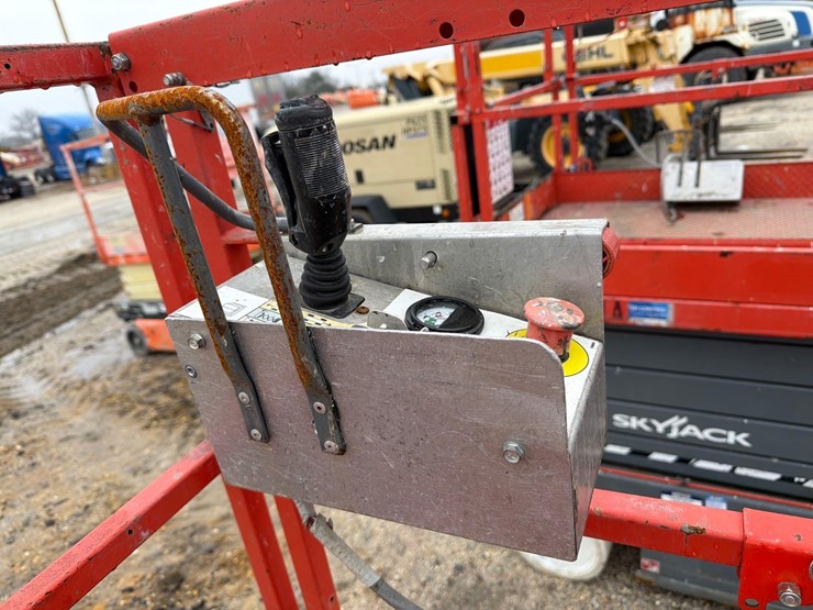 2016-skyjack-sjiii3219-image-5