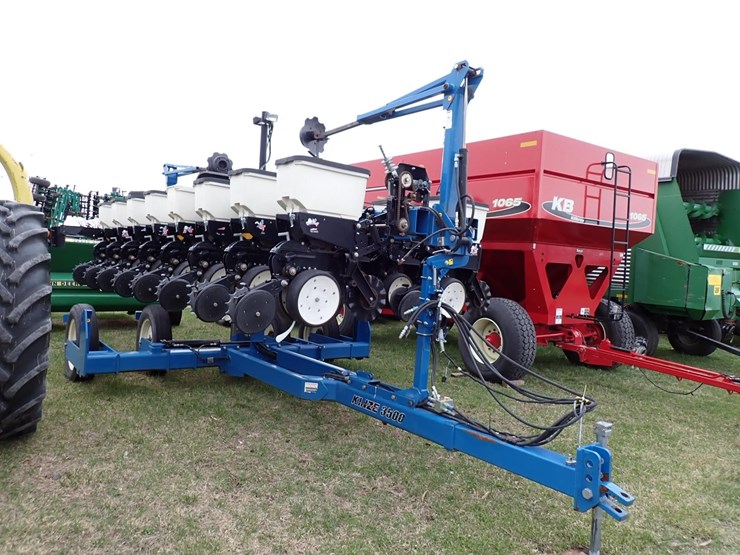 2012-kinze-3500-image-2