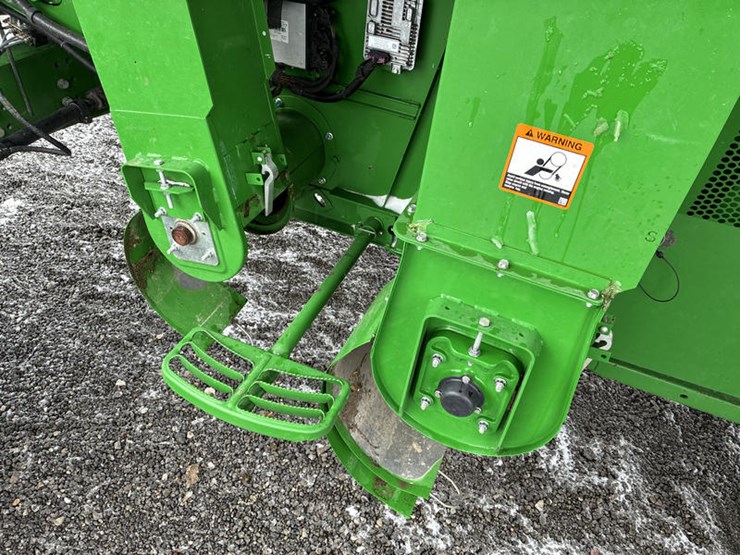 2018-john-deere-s790-image-40