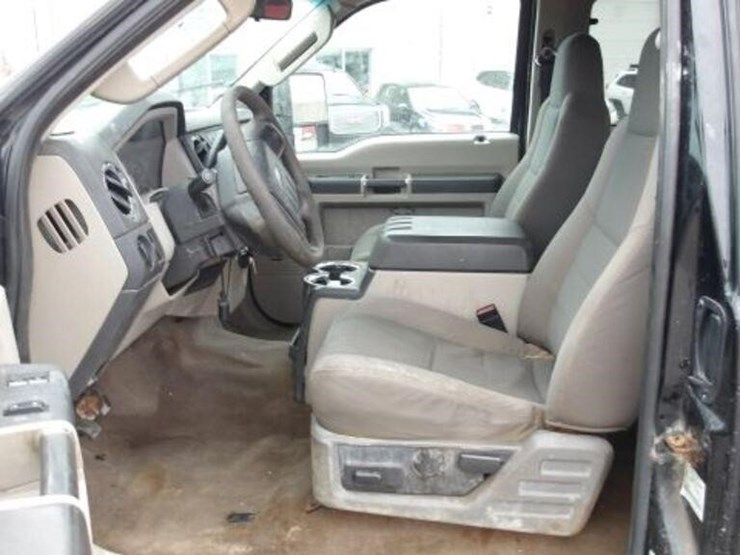 2010-ford-f250-xlt-image-14